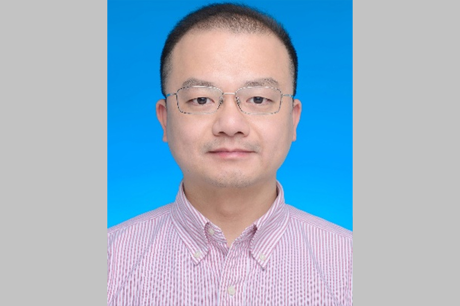 张明.jpg